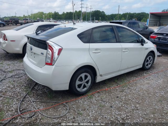 Photo 3 VIN: JTDKN3DU6F1909713 - TOYOTA PRIUS 