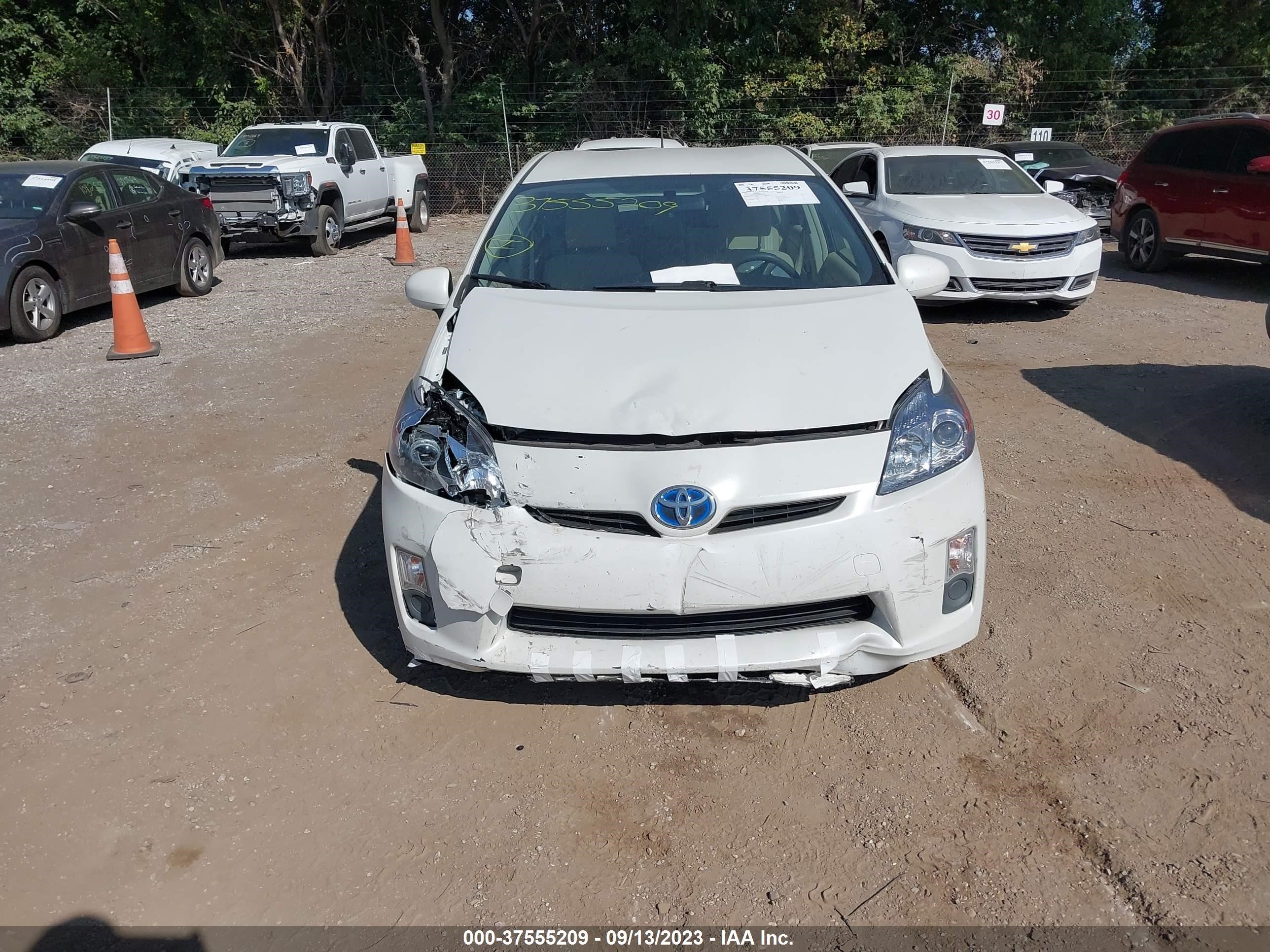 Photo 11 VIN: JTDKN3DU7A0017064 - TOYOTA PRIUS 