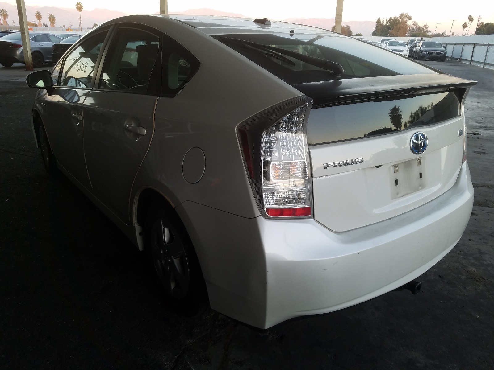 Photo 2 VIN: JTDKN3DU7A0210783 - TOYOTA PRIUS 