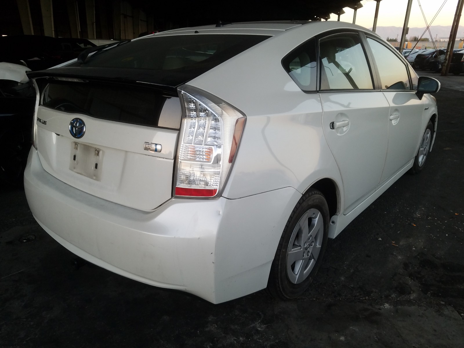 Photo 3 VIN: JTDKN3DU7A0210783 - TOYOTA PRIUS 