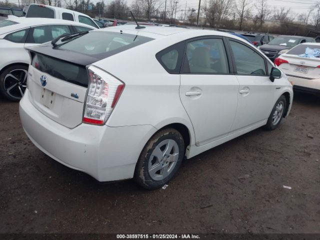 Photo 3 VIN: JTDKN3DU7A0228247 - TOYOTA PRIUS 