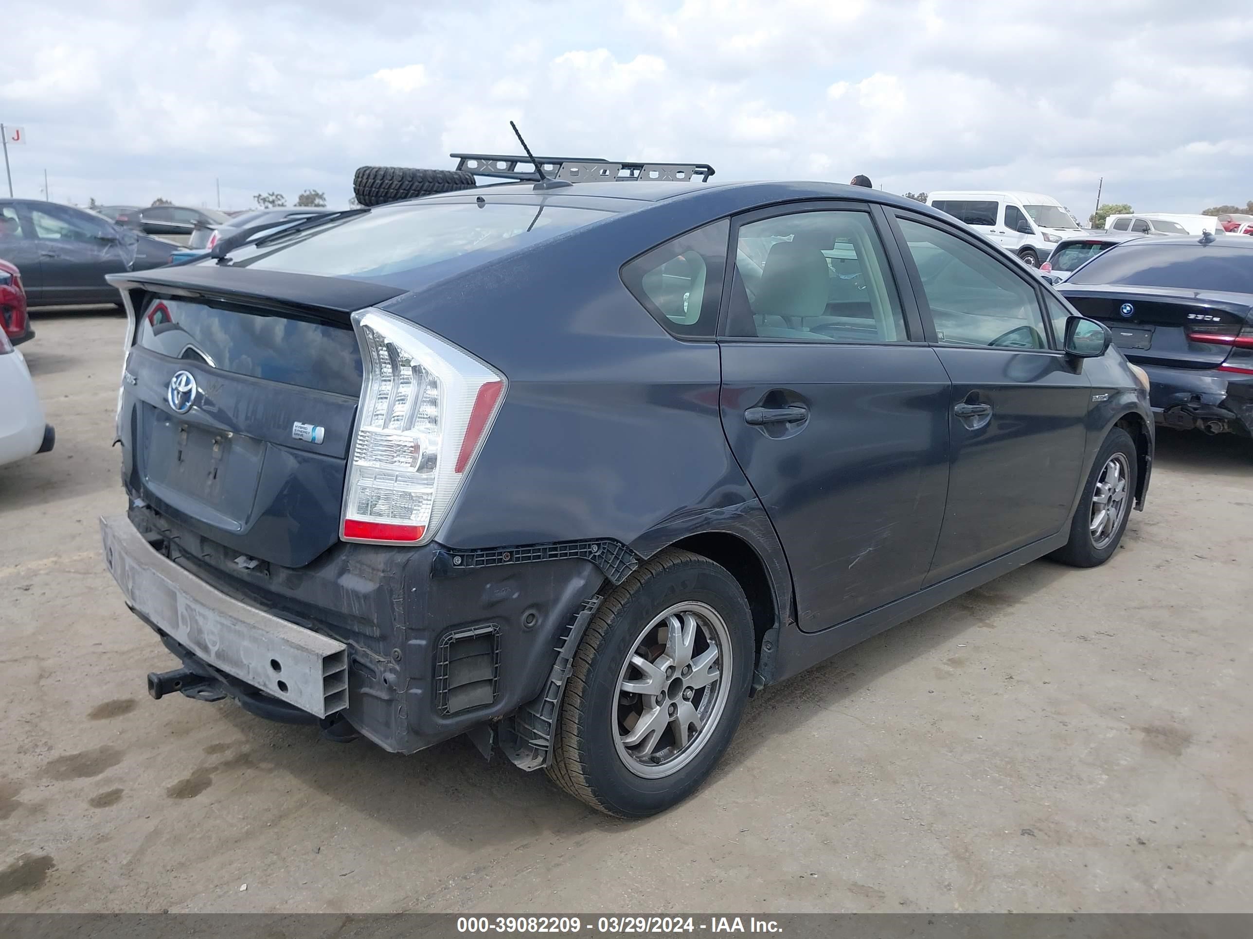 Photo 3 VIN: JTDKN3DU7A1073161 - TOYOTA PRIUS 