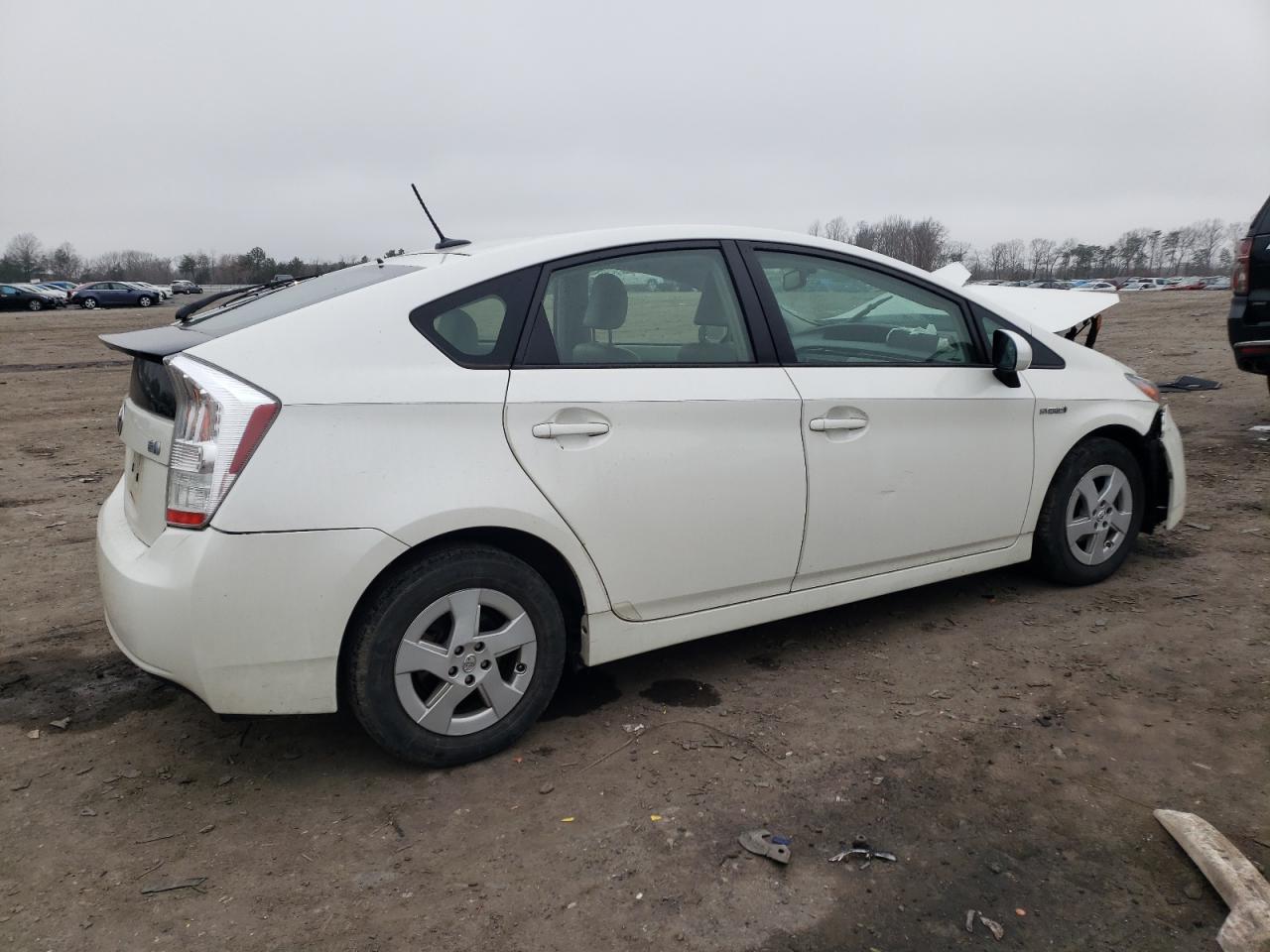 Photo 2 VIN: JTDKN3DU7A5208227 - TOYOTA PRIUS 