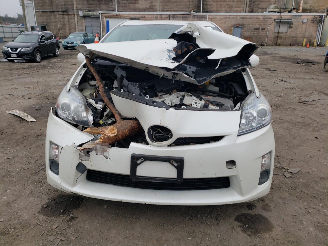 Photo 4 VIN: JTDKN3DU7A5208227 - TOYOTA PRIUS 