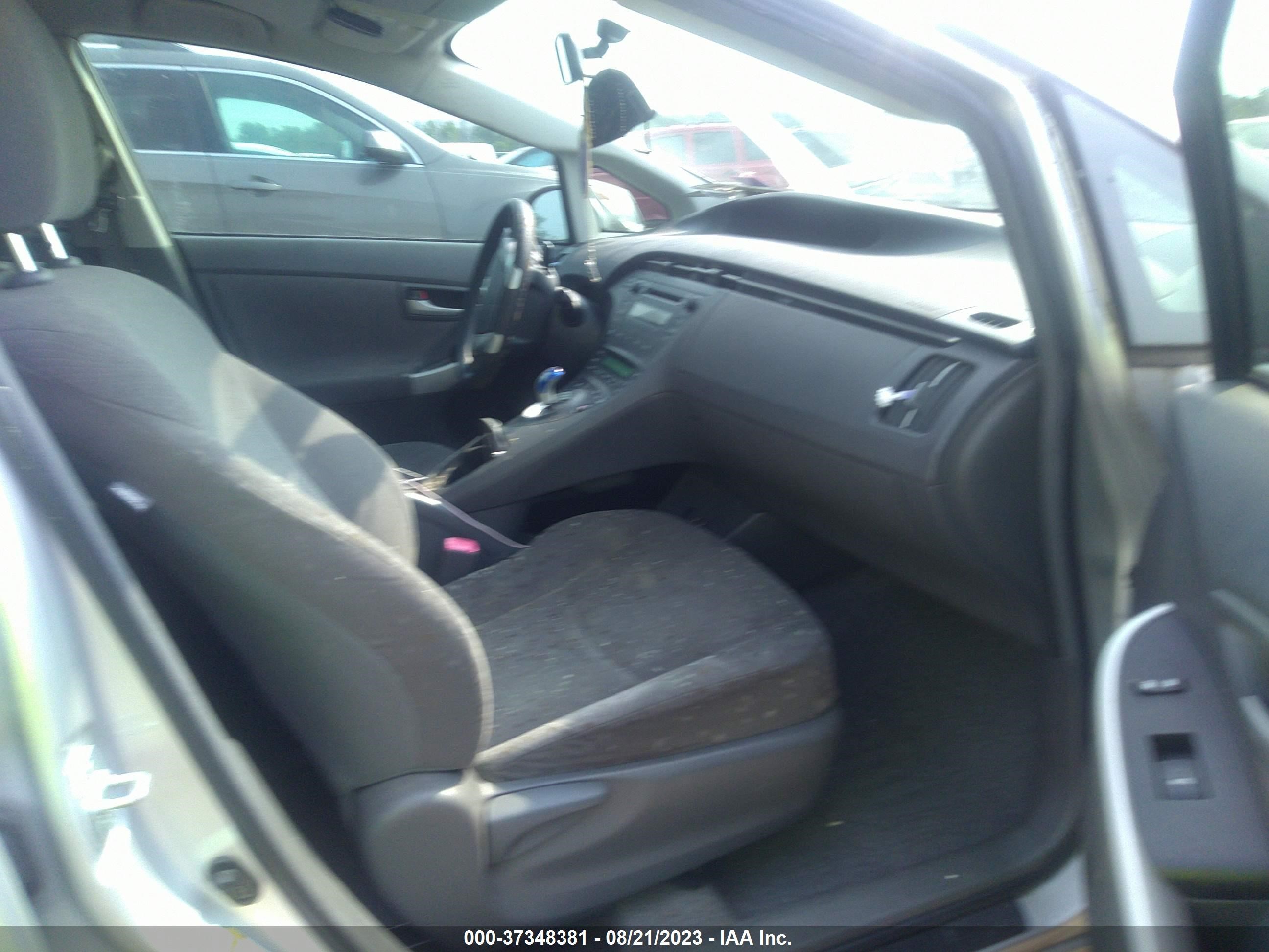 Photo 4 VIN: JTDKN3DU7B0300484 - TOYOTA PRIUS 