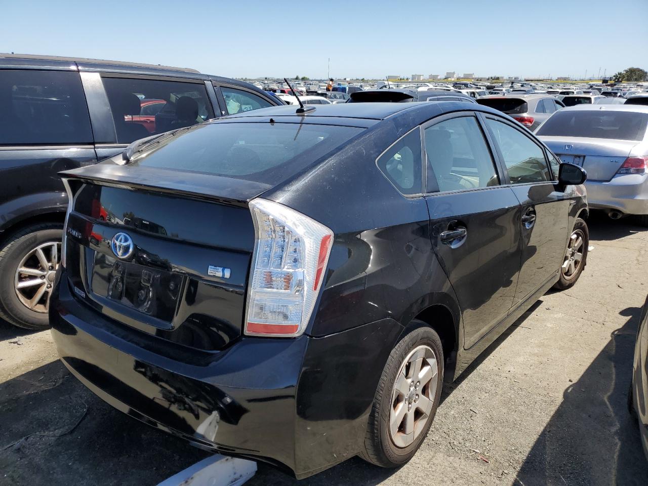 Photo 2 VIN: JTDKN3DU7B1382971 - TOYOTA PRIUS 