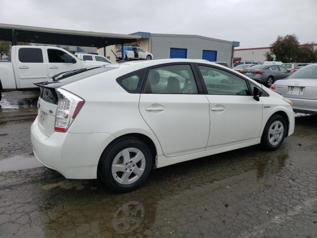 Photo 2 VIN: JTDKN3DU7B1390679 - TOYOTA PRIUS 