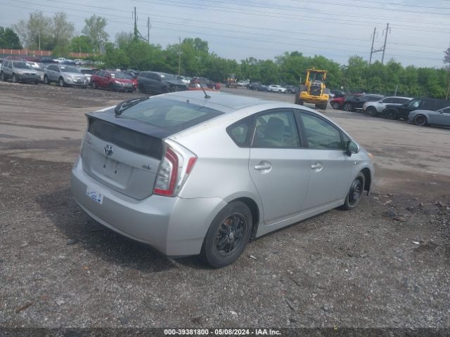 Photo 3 VIN: JTDKN3DU7C1534989 - TOYOTA PRIUS 