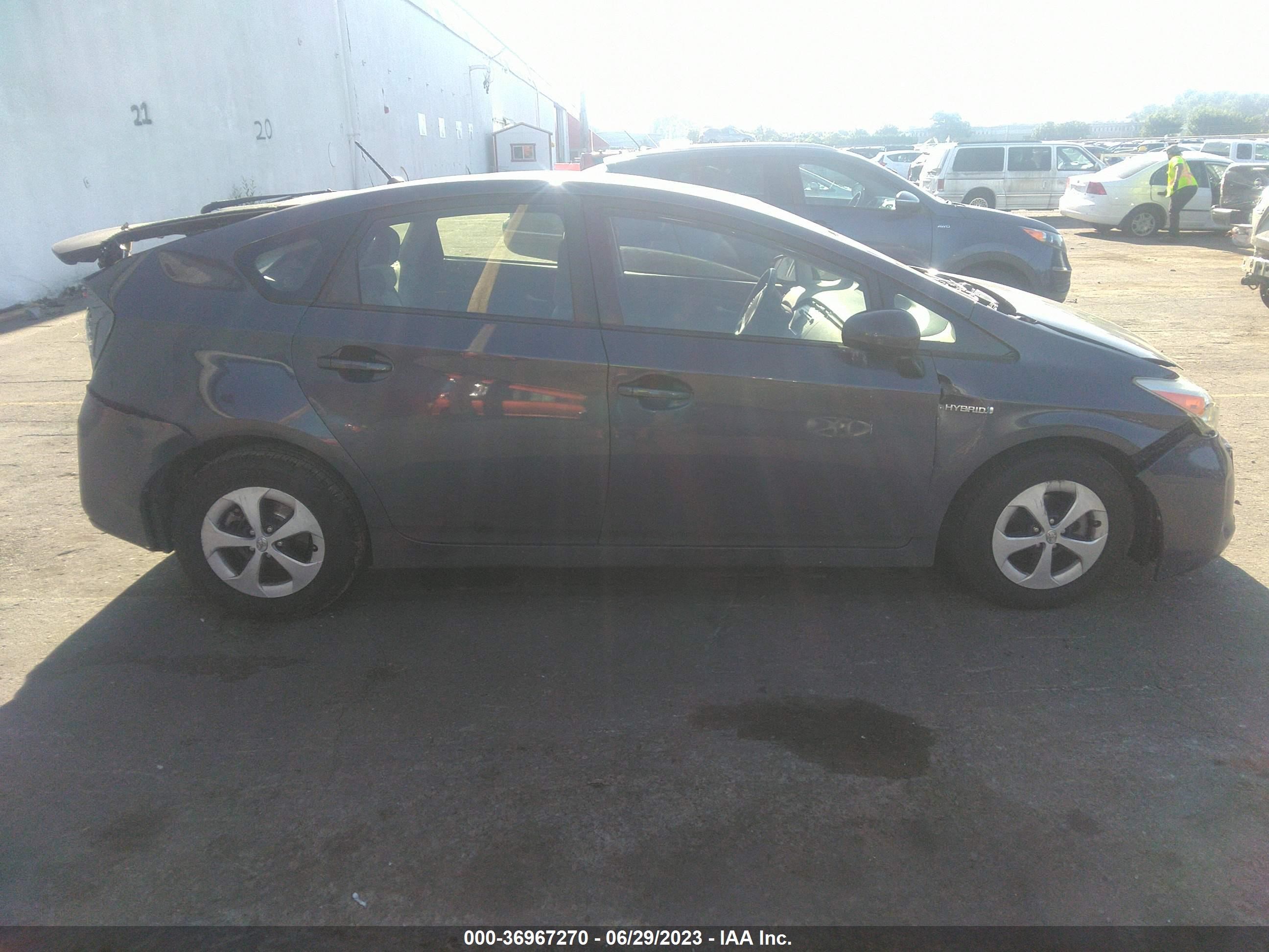 Photo 12 VIN: JTDKN3DU7C1605883 - TOYOTA PRIUS 