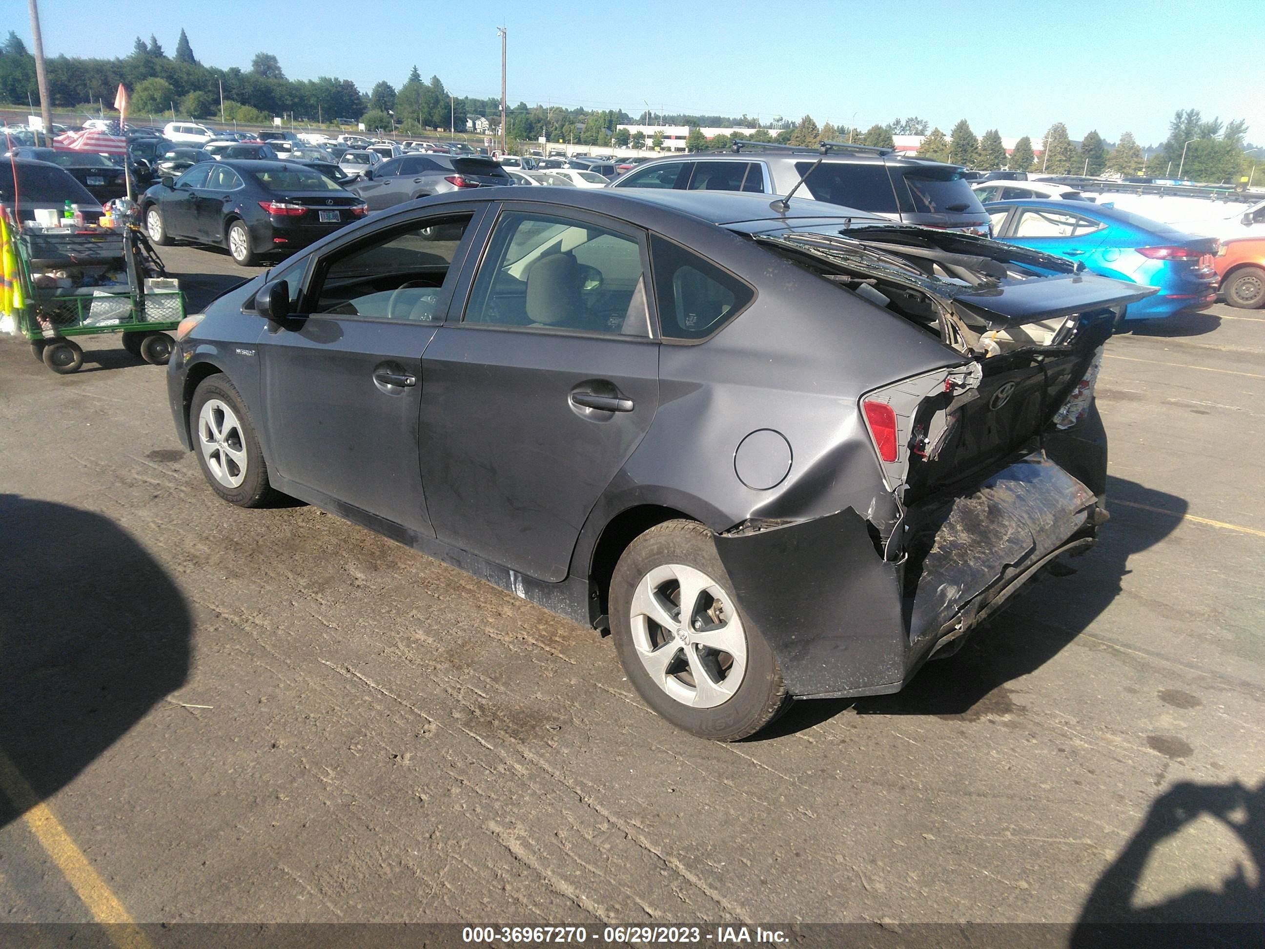 Photo 2 VIN: JTDKN3DU7C1605883 - TOYOTA PRIUS 