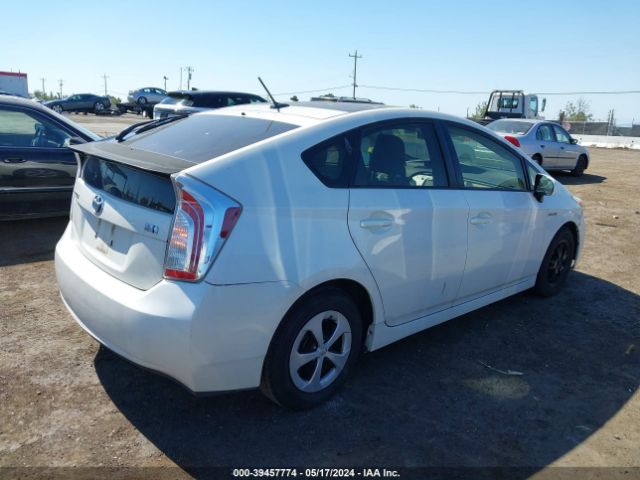 Photo 3 VIN: JTDKN3DU7C5487374 - TOYOTA PRIUS 