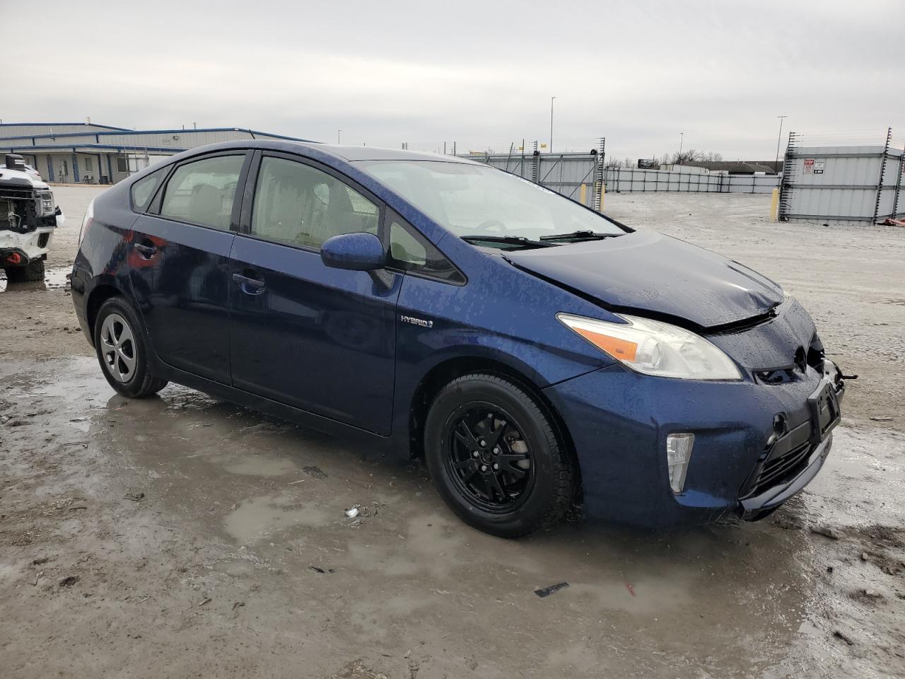 Photo 3 VIN: JTDKN3DU7D1680343 - TOYOTA PRIUS 