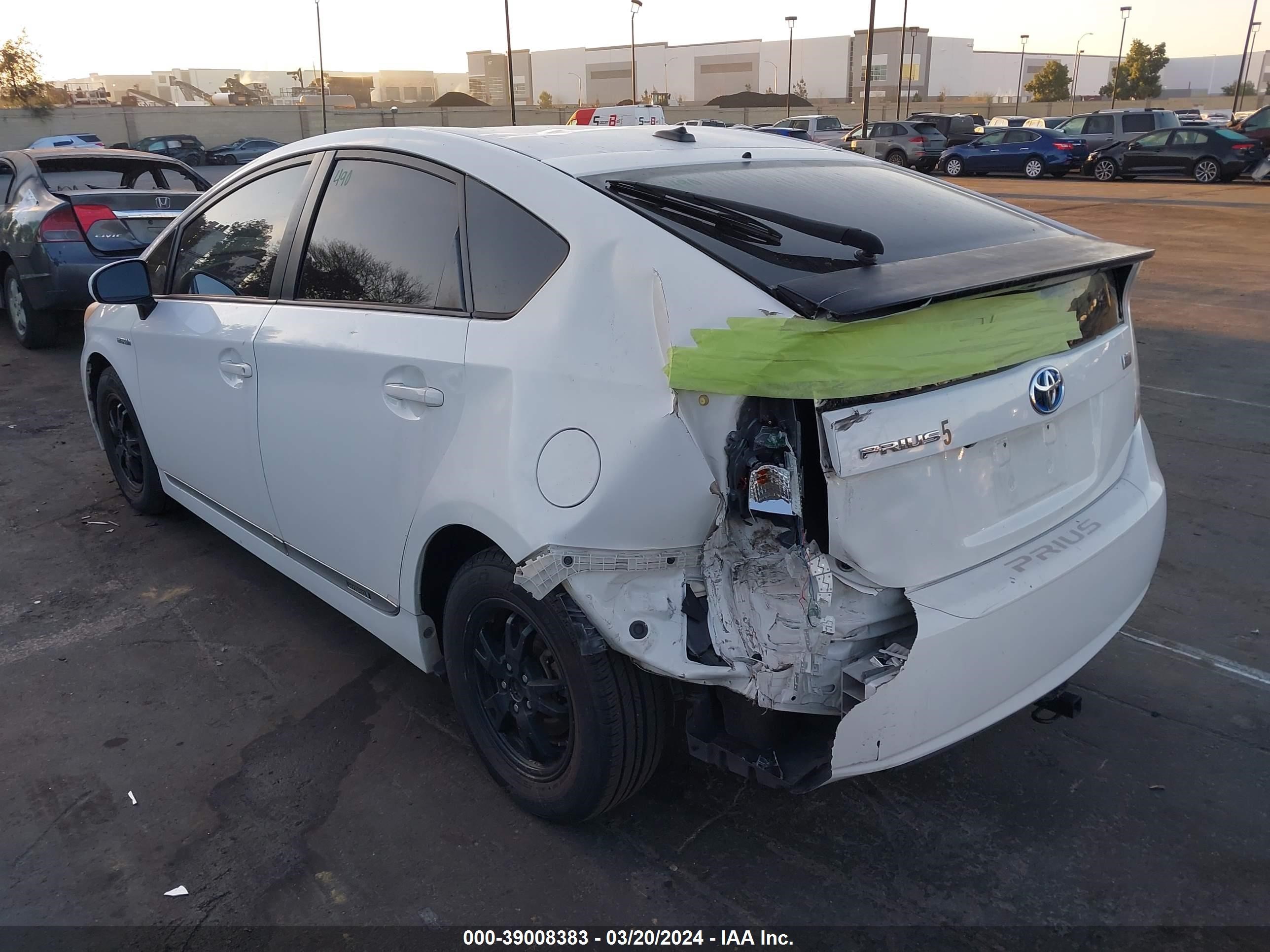 Photo 2 VIN: JTDKN3DU7D1710666 - TOYOTA PRIUS 