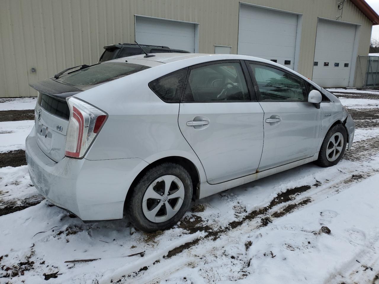 Photo 2 VIN: JTDKN3DU7D5575276 - TOYOTA PRIUS 