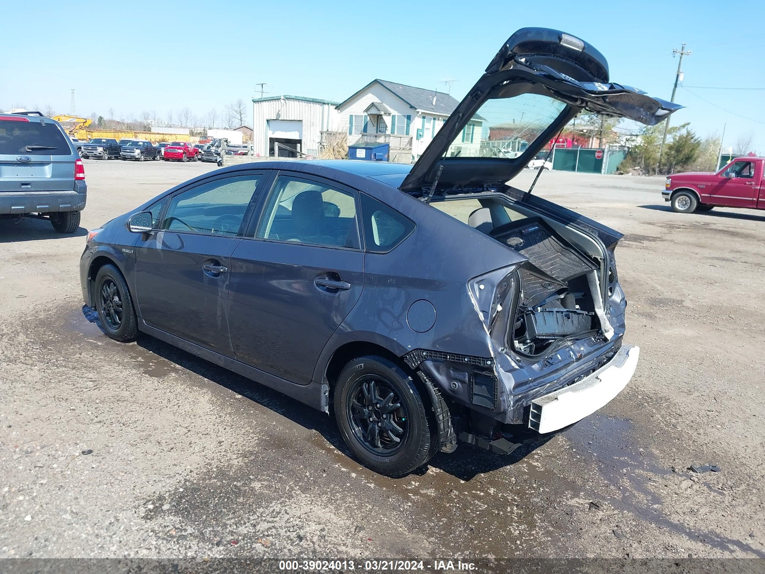 Photo 2 VIN: JTDKN3DU7E1757200 - TOYOTA PRIUS 