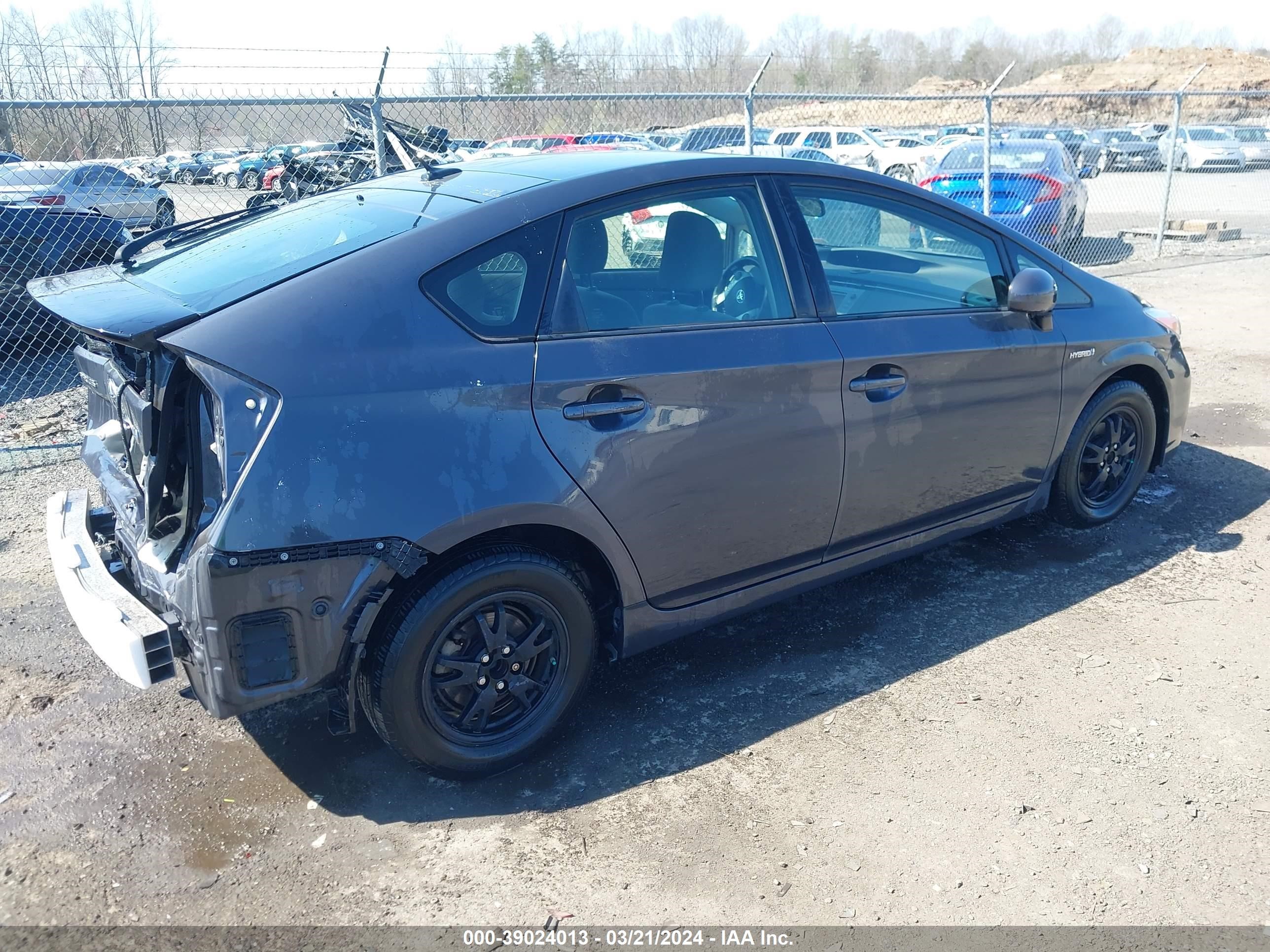 Photo 3 VIN: JTDKN3DU7E1757200 - TOYOTA PRIUS 