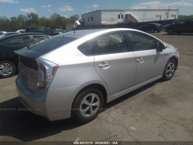 Photo 3 VIN: JTDKN3DU7F0466638 - TOYOTA PRIUS 