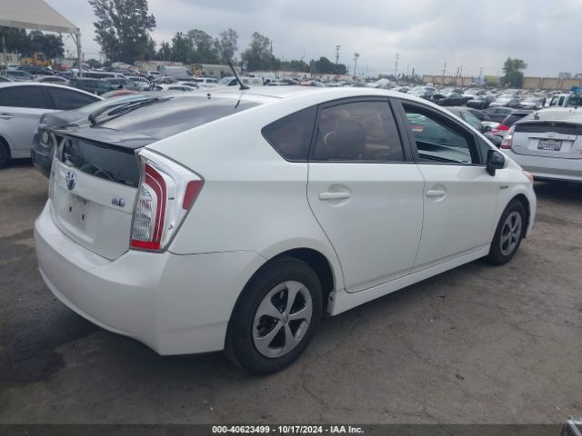 Photo 3 VIN: JTDKN3DU7F0467448 - TOYOTA PRIUS 