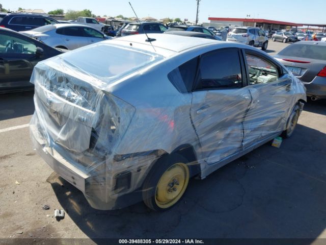 Photo 3 VIN: JTDKN3DU8A0036819 - TOYOTA PRIUS 