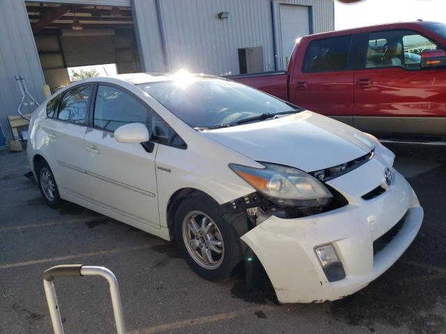 Photo 3 VIN: JTDKN3DU8A0081422 - TOYOTA PRIUS 