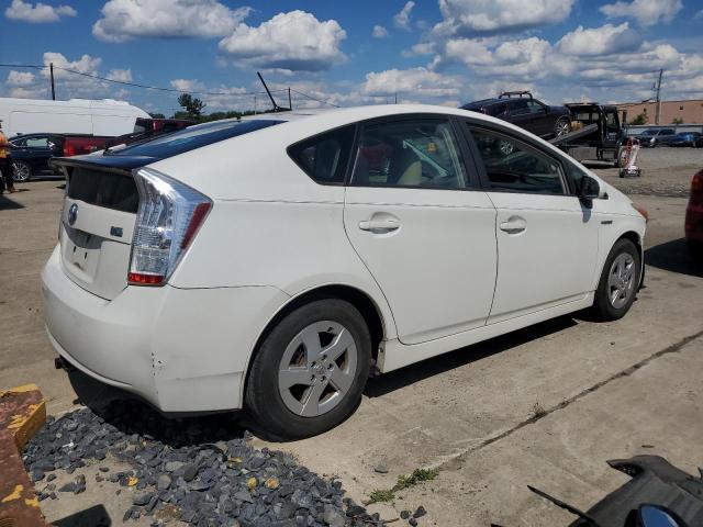 Photo 2 VIN: JTDKN3DU8A0130747 - TOYOTA PRIUS 