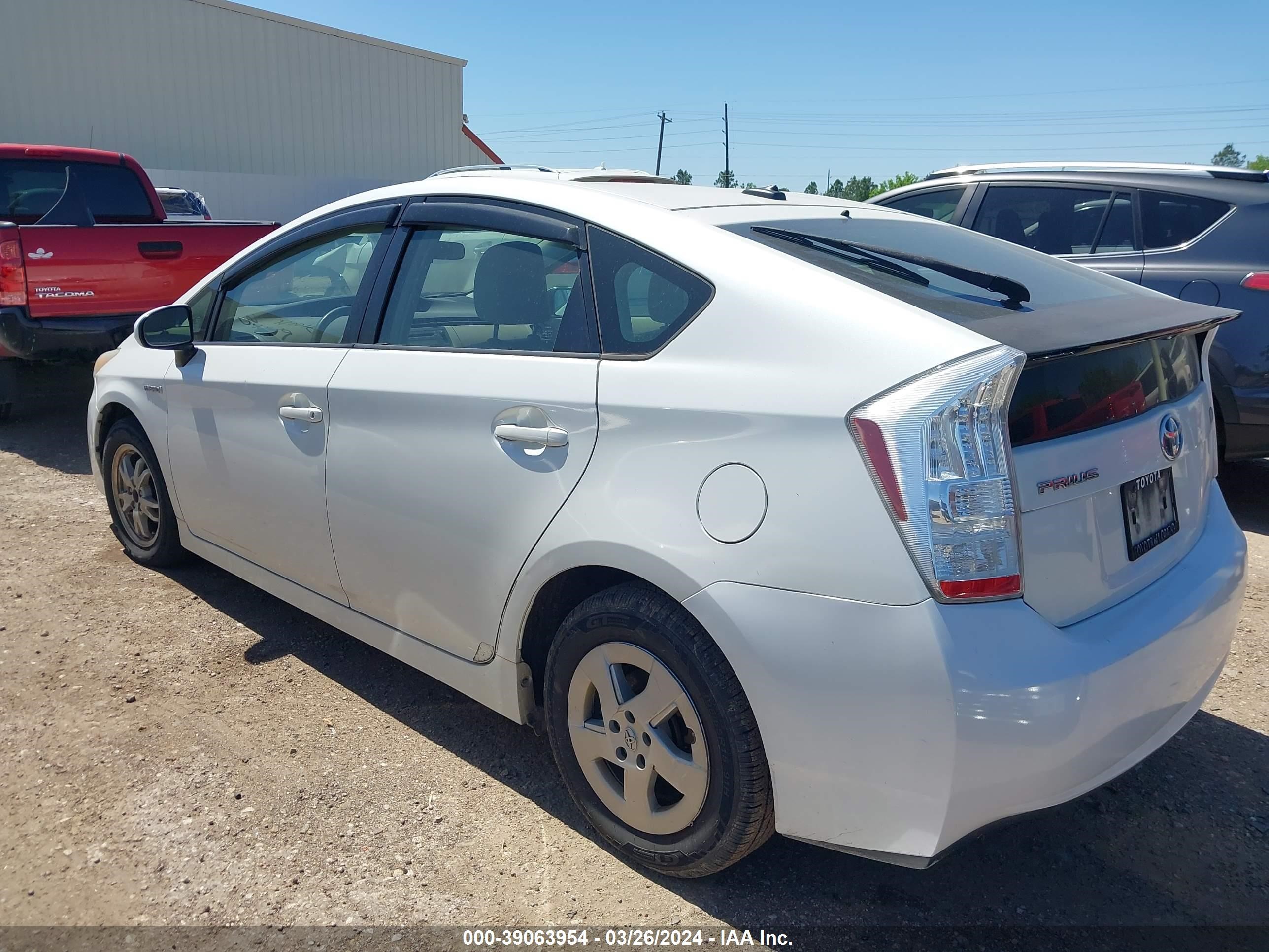 Photo 2 VIN: JTDKN3DU8A1096142 - TOYOTA PRIUS 