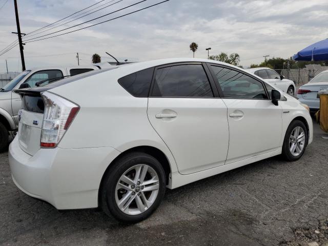 Photo 2 VIN: JTDKN3DU8B0246404 - TOYOTA PRIUS 