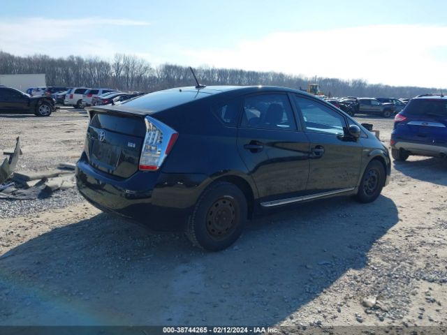 Photo 3 VIN: JTDKN3DU8B0270461 - TOYOTA PRIUS 