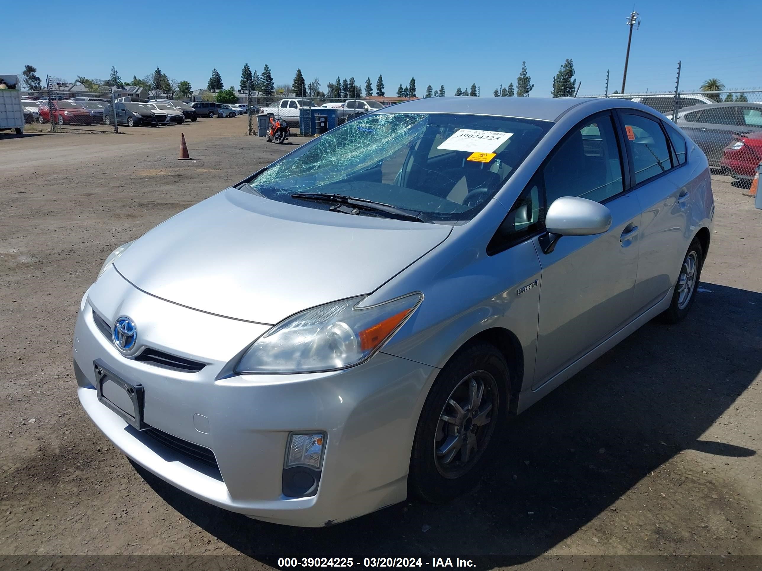 Photo 1 VIN: JTDKN3DU8B1373325 - TOYOTA PRIUS 