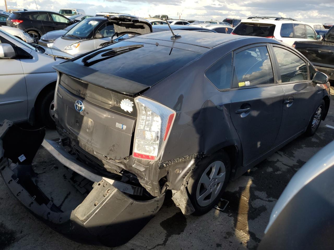 Photo 2 VIN: JTDKN3DU8B5337983 - TOYOTA PRIUS 