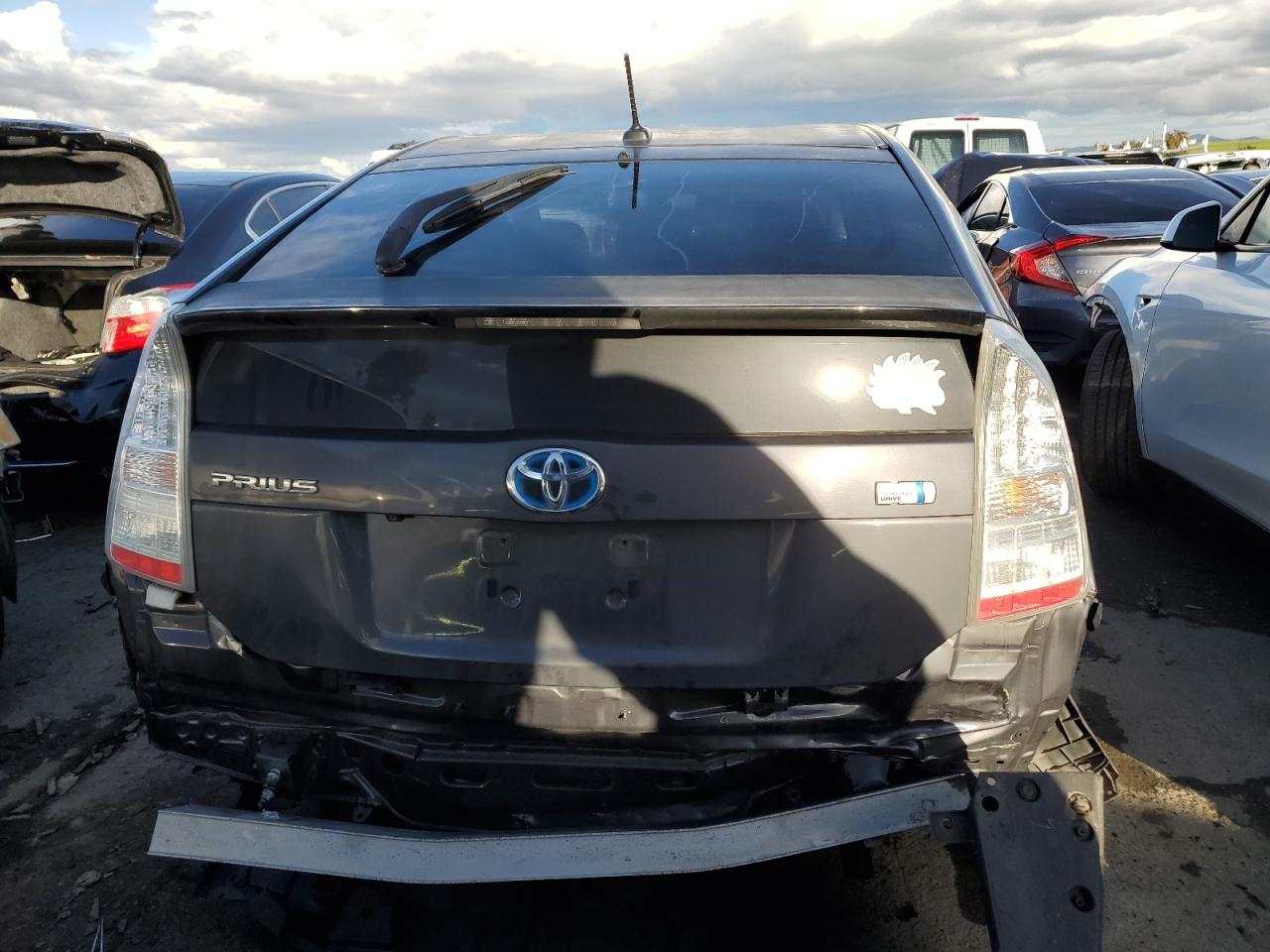 Photo 5 VIN: JTDKN3DU8B5337983 - TOYOTA PRIUS 