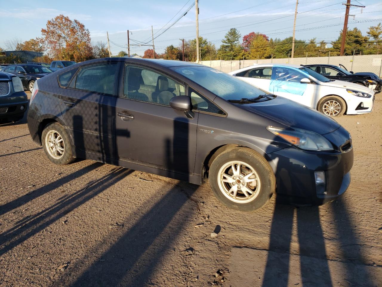 Photo 3 VIN: JTDKN3DU8B5342651 - TOYOTA PRIUS 