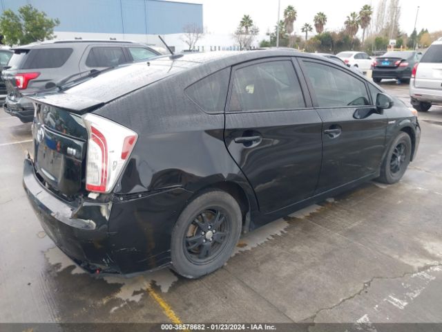 Photo 3 VIN: JTDKN3DU8C1507140 - TOYOTA PRIUS 