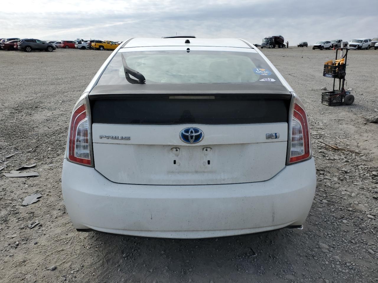 Photo 5 VIN: JTDKN3DU8C5418399 - TOYOTA PRIUS 