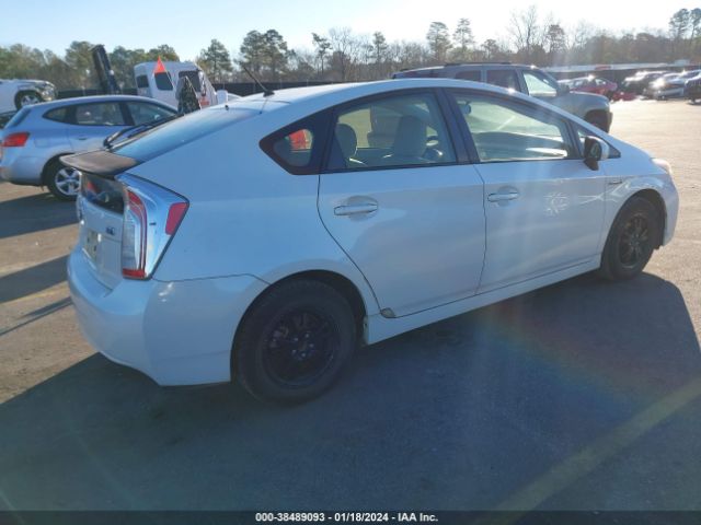 Photo 3 VIN: JTDKN3DU8C5445456 - TOYOTA PRIUS 