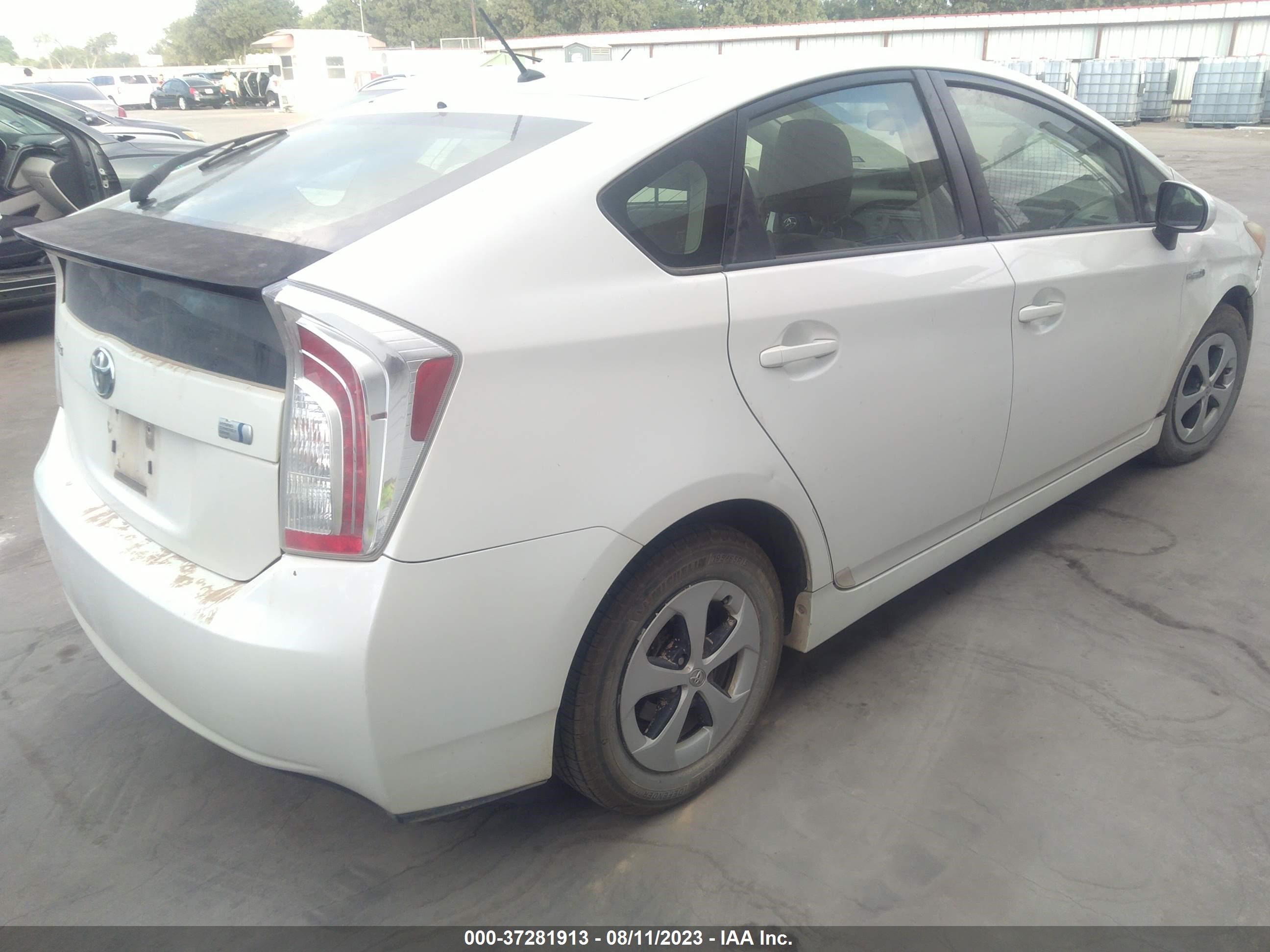 Photo 3 VIN: JTDKN3DU8C5454786 - TOYOTA PRIUS 