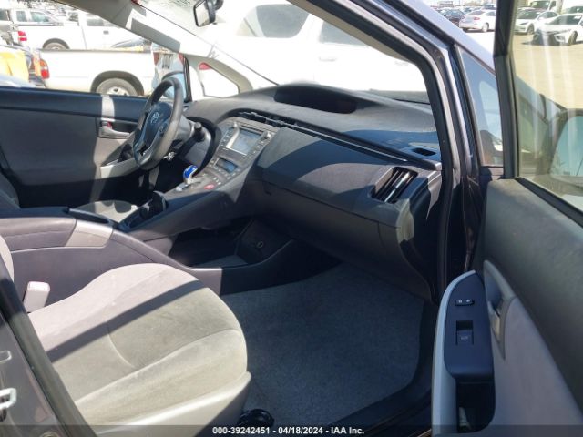 Photo 4 VIN: JTDKN3DU8D1618983 - TOYOTA PRIUS 