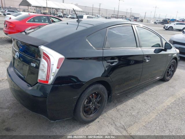 Photo 3 VIN: JTDKN3DU8D1632480 - TOYOTA PRIUS 