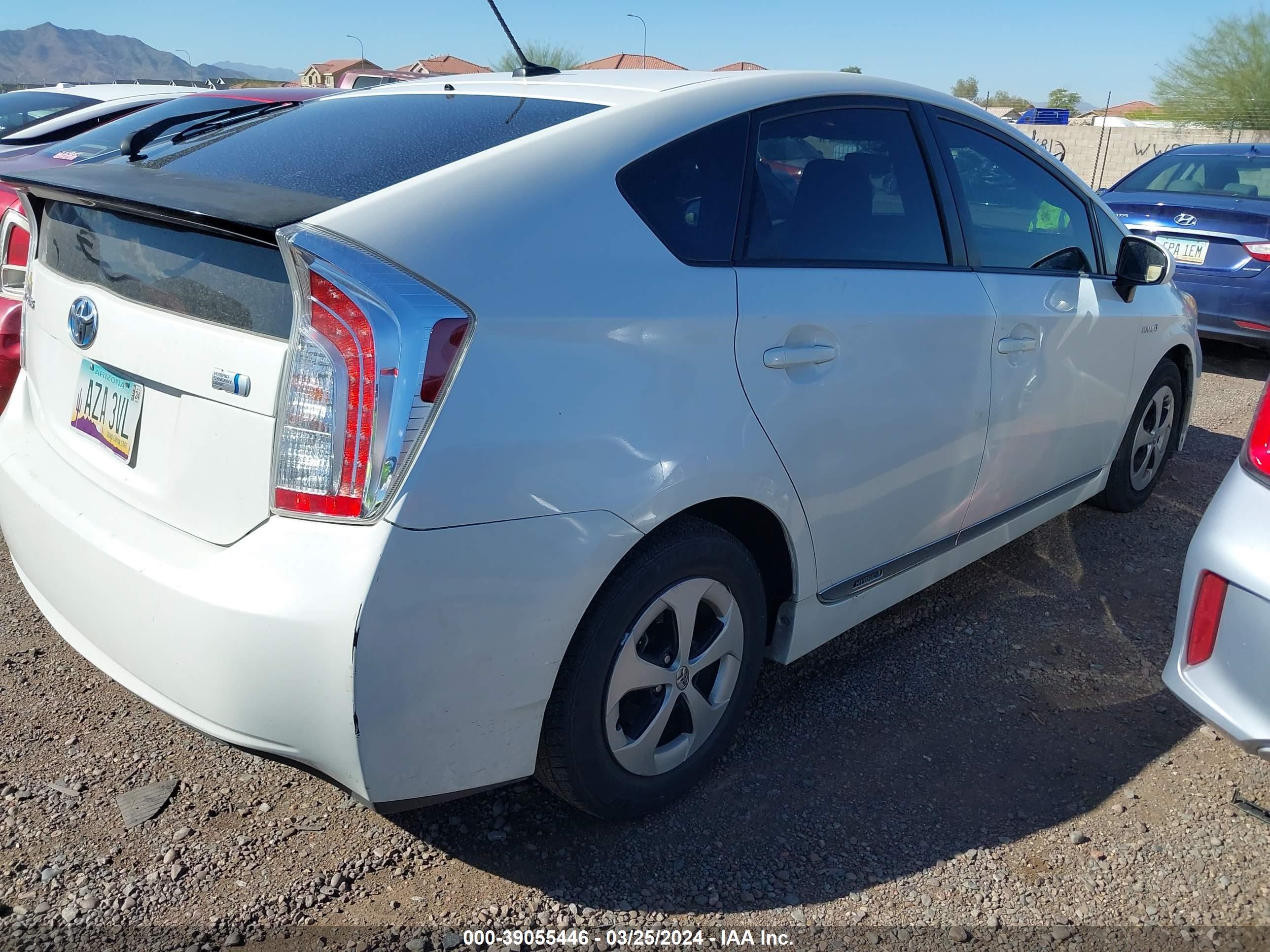 Photo 3 VIN: JTDKN3DU8E0386490 - TOYOTA PRIUS 