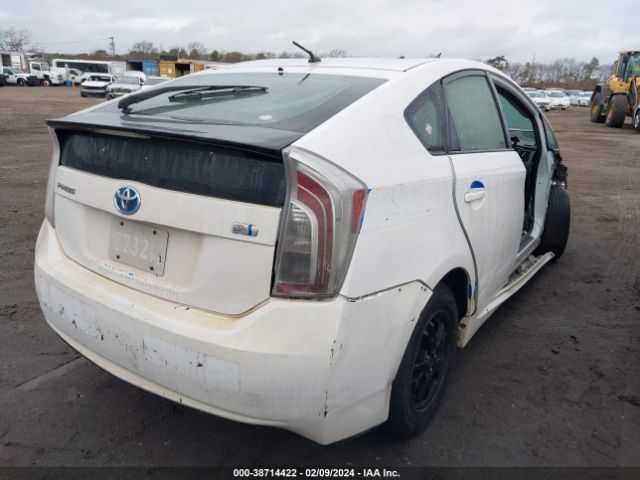 Photo 3 VIN: JTDKN3DU8E1799567 - TOYOTA PRIUS 