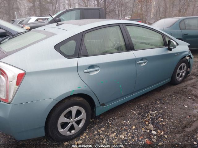 Photo 3 VIN: JTDKN3DU8E1839775 - TOYOTA PRIUS 