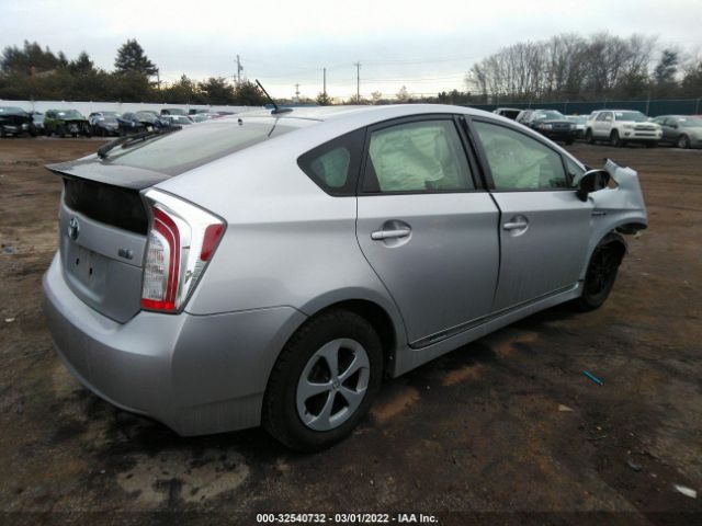 Photo 3 VIN: JTDKN3DU8F0471394 - TOYOTA PRIUS 