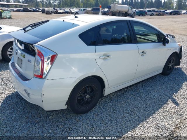 Photo 3 VIN: JTDKN3DU8F1868064 - TOYOTA PRIUS 