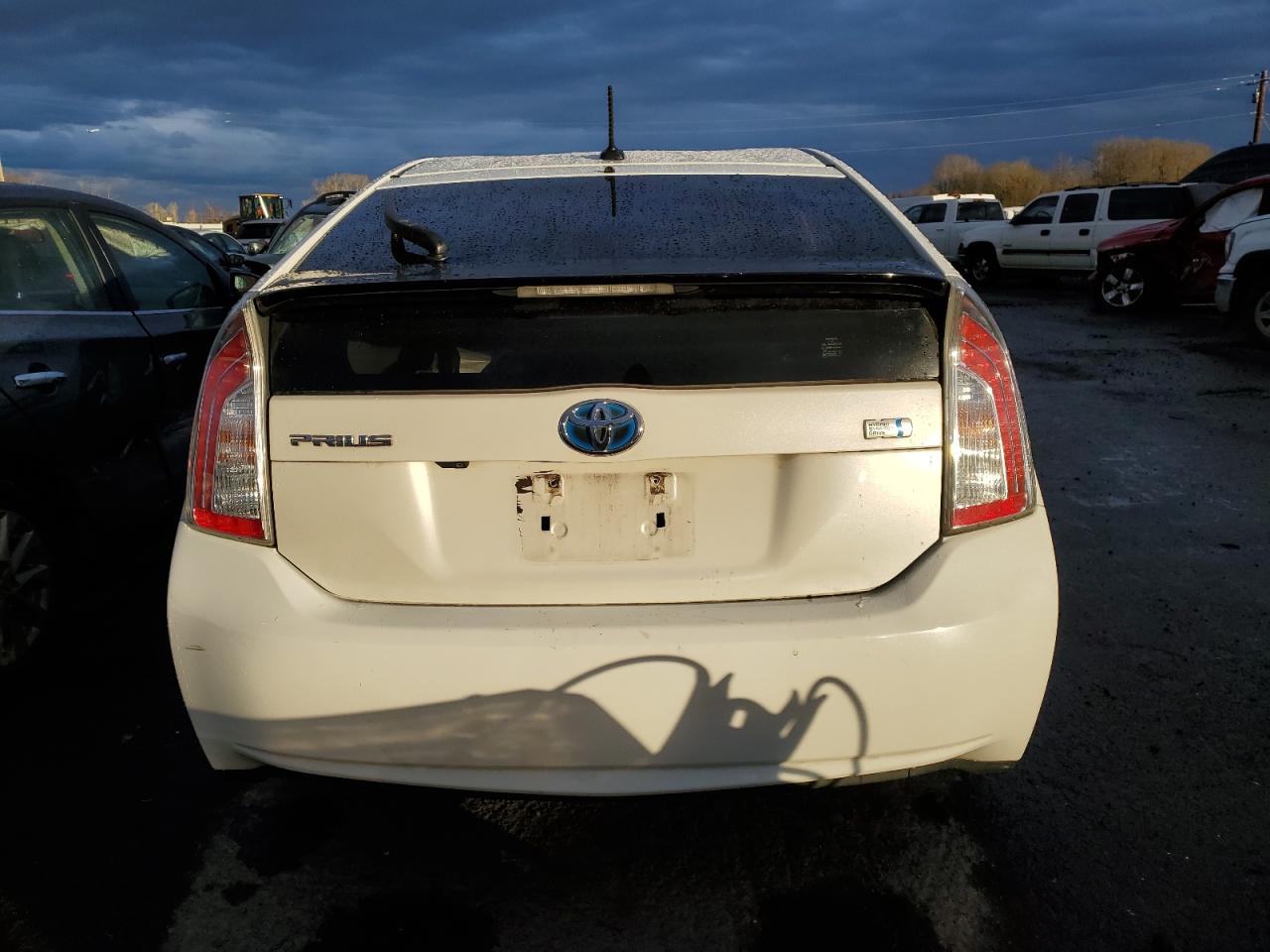 Photo 5 VIN: JTDKN3DU8F1948349 - TOYOTA PRIUS 