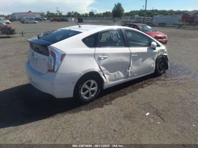 Photo 3 VIN: JTDKN3DU8F1961943 - TOYOTA PRIUS 