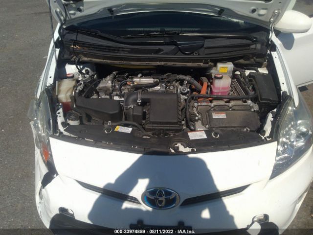 Photo 9 VIN: JTDKN3DU8F1961943 - TOYOTA PRIUS 