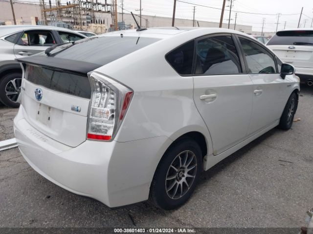 Photo 3 VIN: JTDKN3DU9A0093868 - TOYOTA PRIUS 