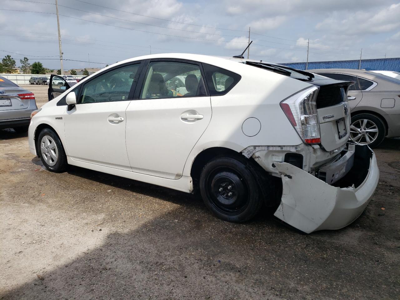 Photo 1 VIN: JTDKN3DU9B0318565 - TOYOTA PRIUS 