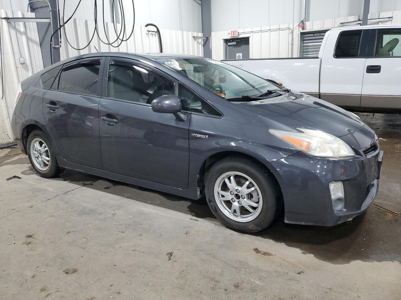 Photo 3 VIN: JTDKN3DU9B1440661 - TOYOTA PRIUS 