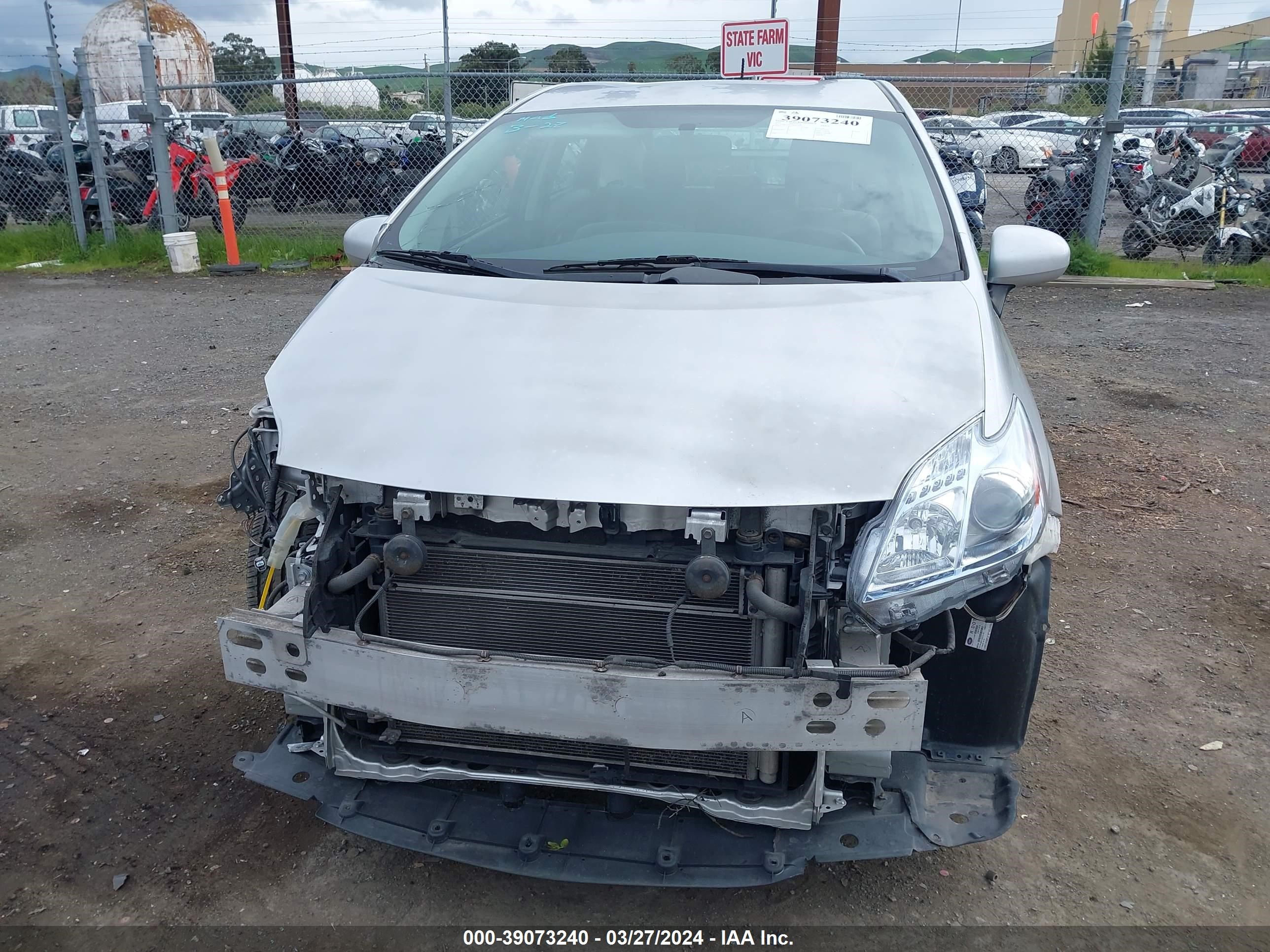 Photo 12 VIN: JTDKN3DU9B5247550 - TOYOTA PRIUS 